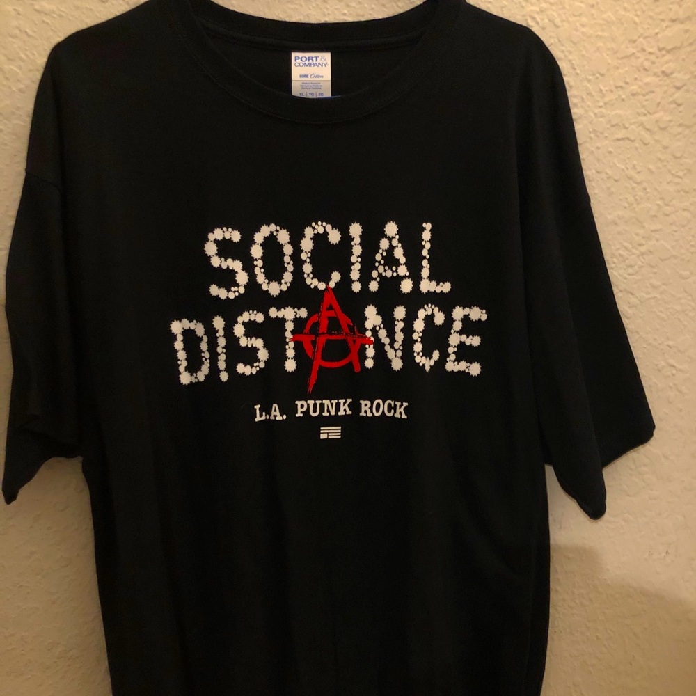 Band T “Social Distance” Men’s
